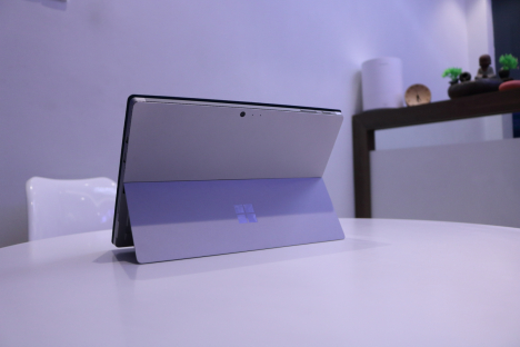 Surface Pro 4 ( i5/8GB/256GB ) + Type Cover 5